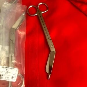 ADC Lister Bandage Scissors 7 1/2”